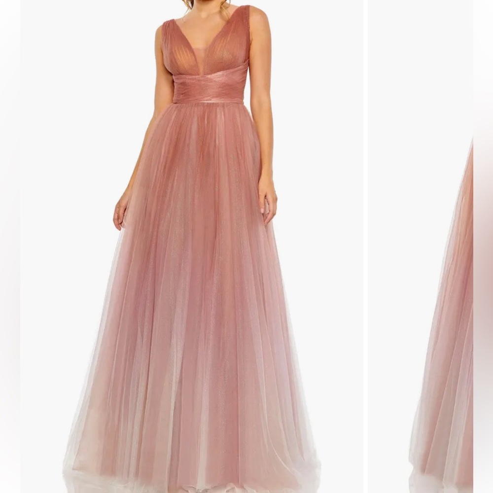 NEW MAC DUGGAL Glitter Ombré Tulle A-Line Gown SIZE: 10